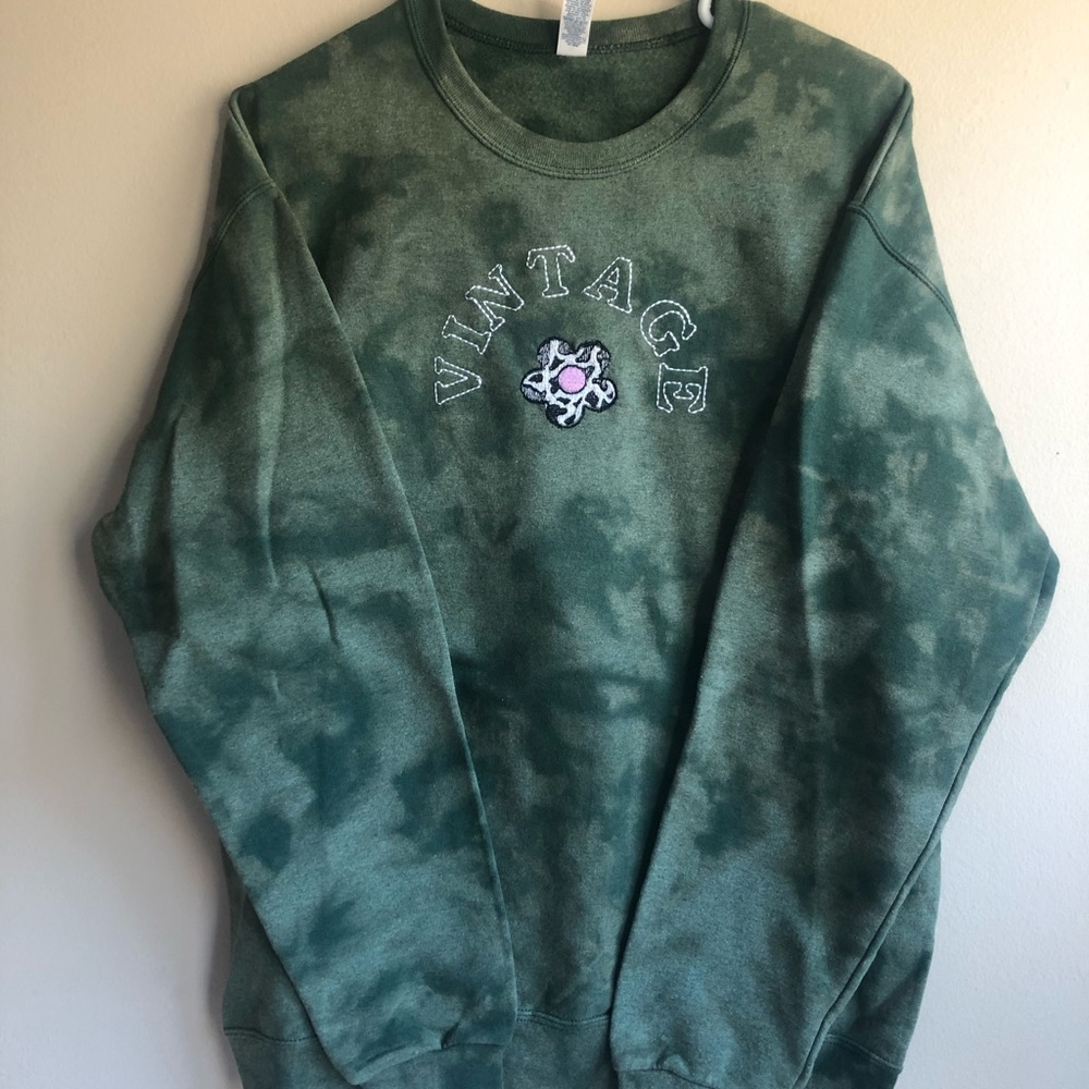 Vintage cow print crew